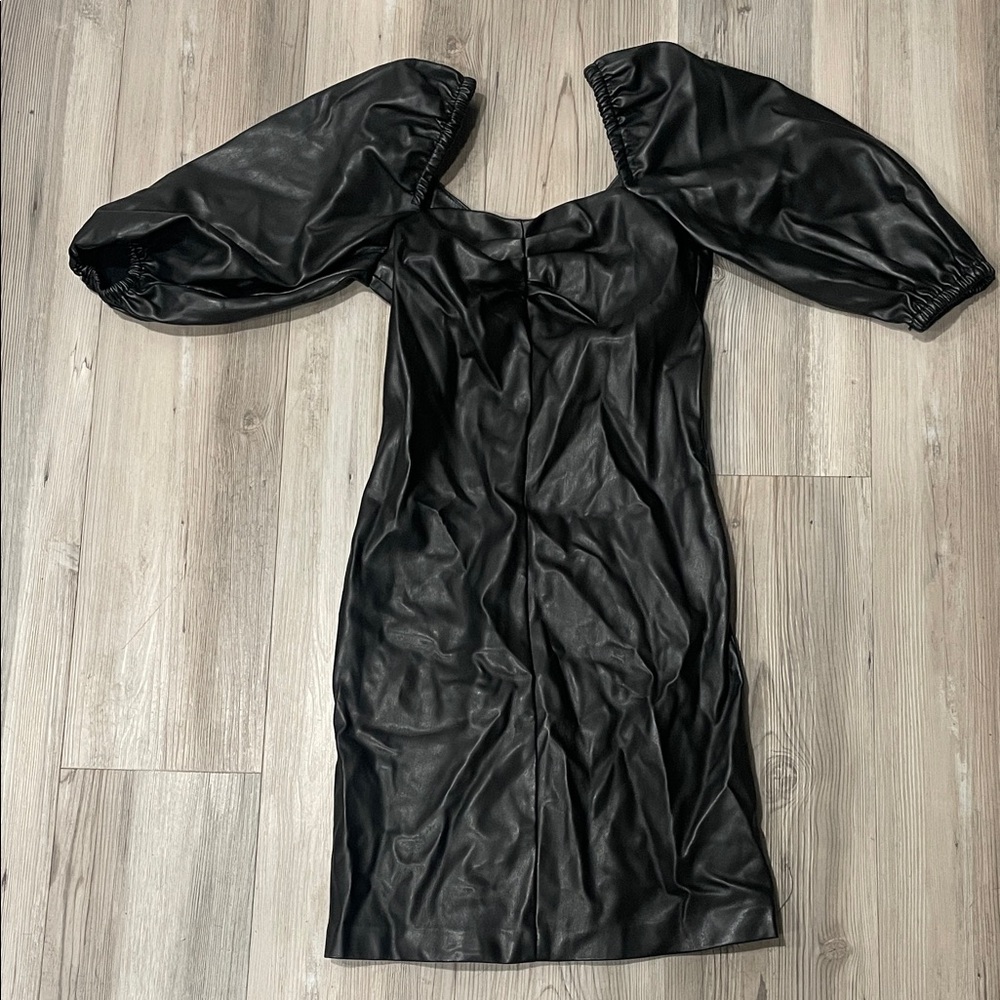 Elegant Black Long Sleeve Dress